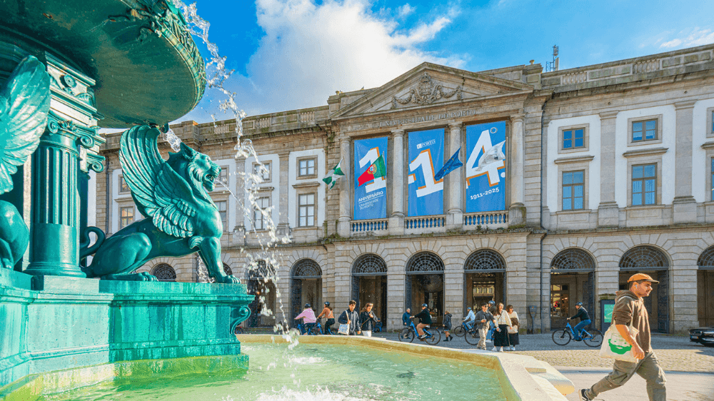 Faculdade em Portugal: como entrar, melhores universidades e custos