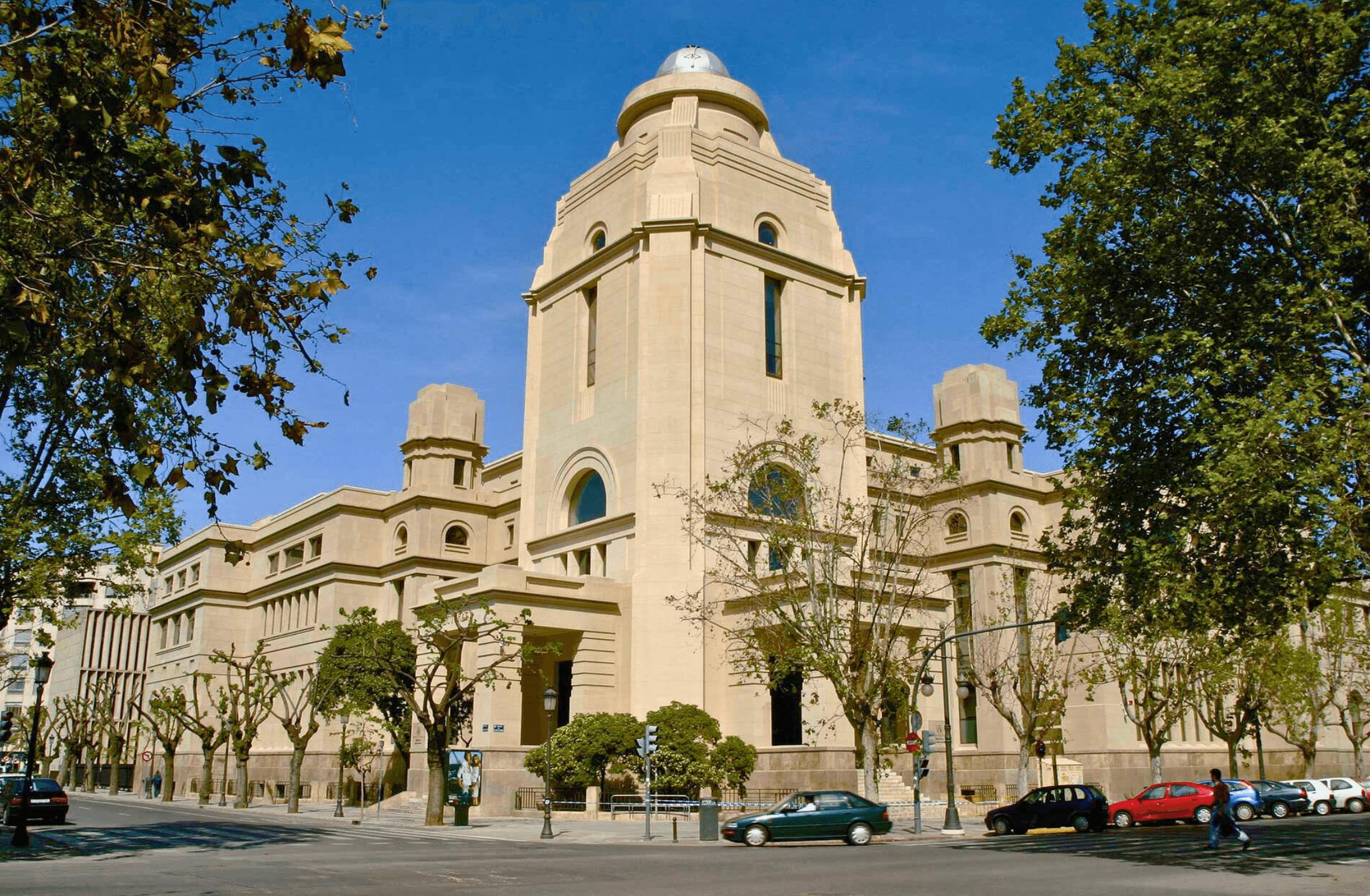 Conheça as melhores faculdades da Espanha