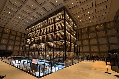  香港尖子生的暑假必看書單 — 最受長春藤及牛劍取錄生歡迎的書籍