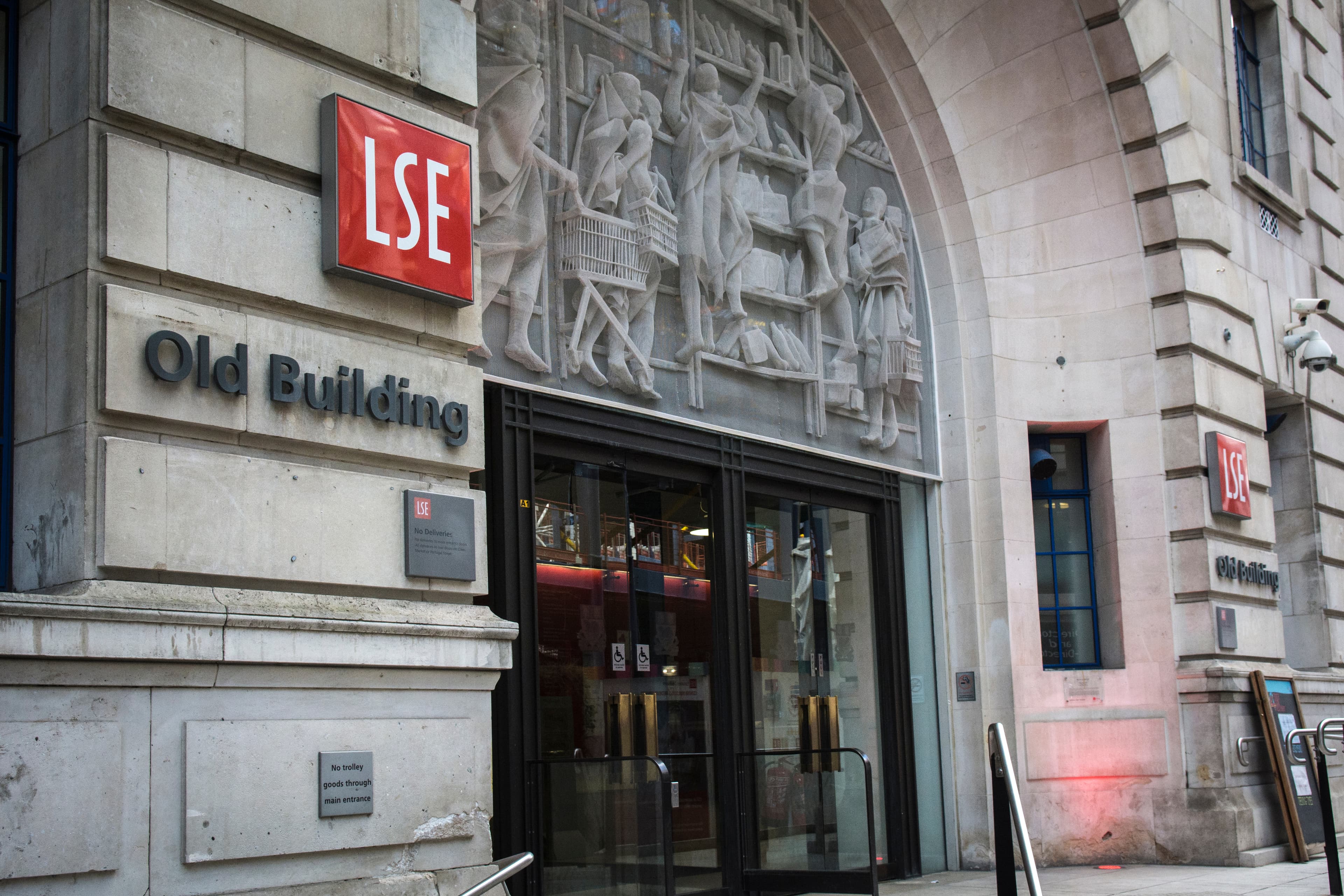 How To Get Into LSE: Tips To Secure Your Spot