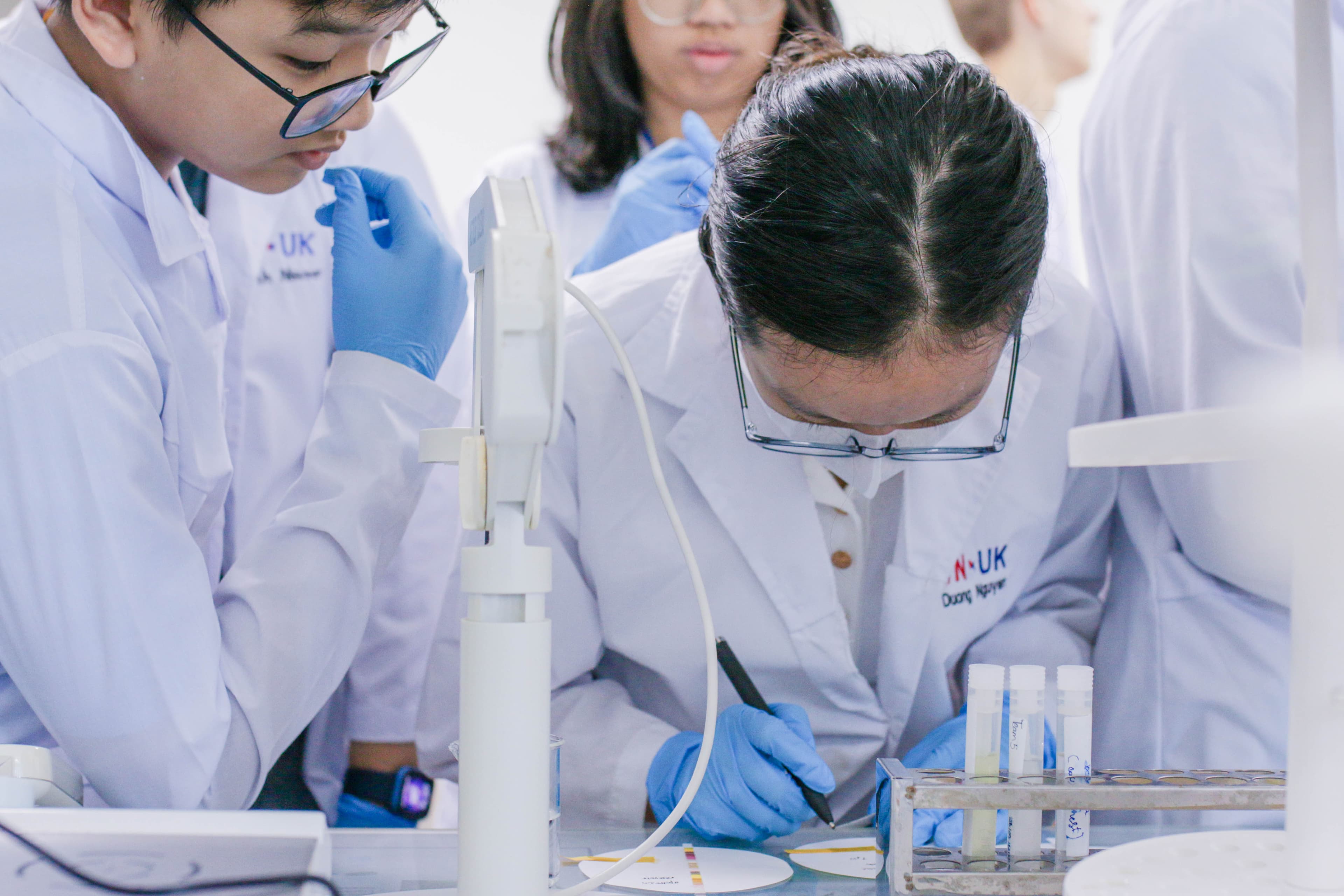 Summer Programs for High School Students: Grow, Explore, Stand Out