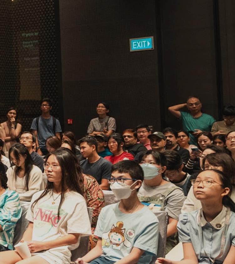 event-crowd-1_mobile_375