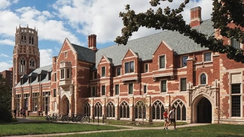 Vanderbilt University is the 8th best non ivy league school