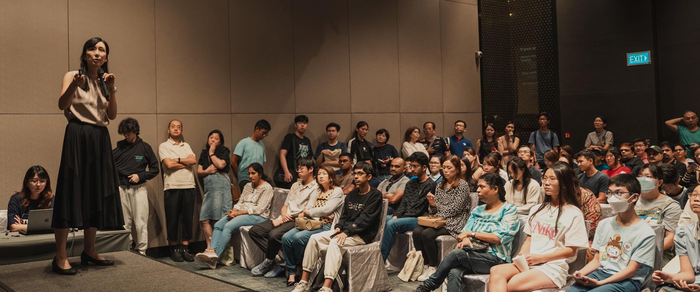 event-crowd-1_desktop_1440