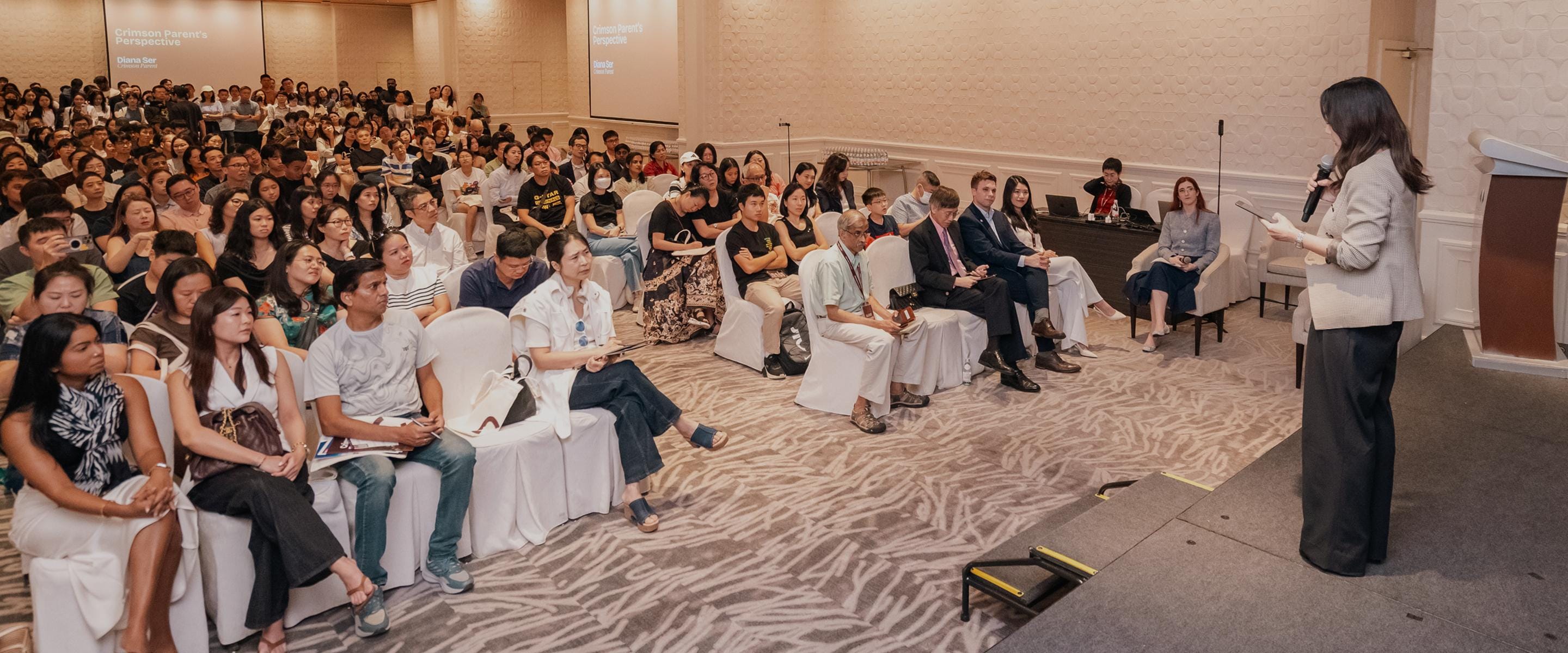 event-crowd-3_desktop_1440