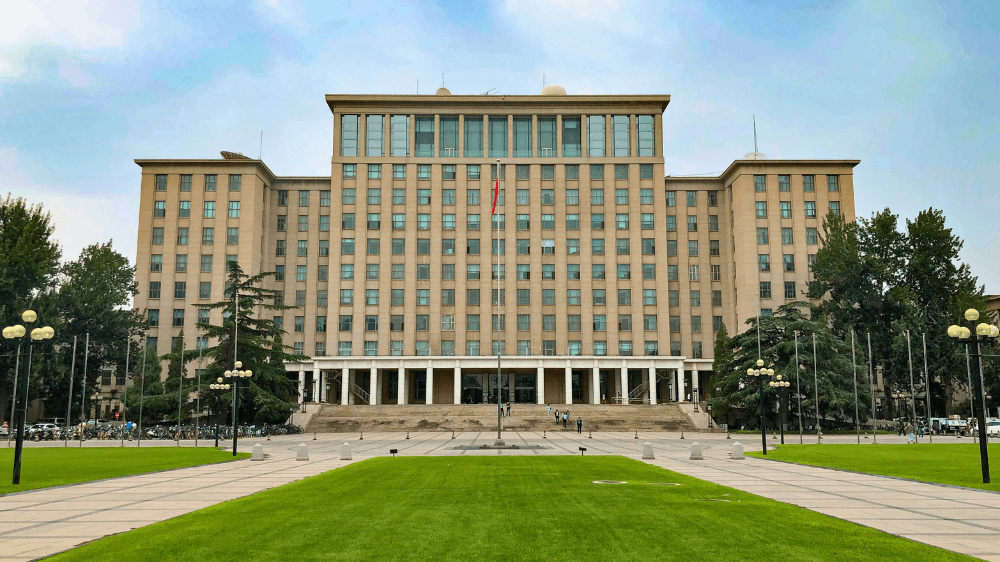 Melhores faculdades da China: custos e como estudar lá